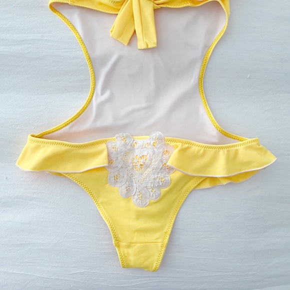 Undrest Cut Out Halter One Piece Swimsuit - Picture 5 of 6